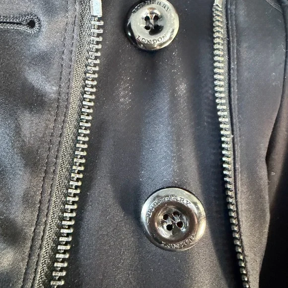 Burberry black Double-Breasted Trench Coat - Picture 11 of 13